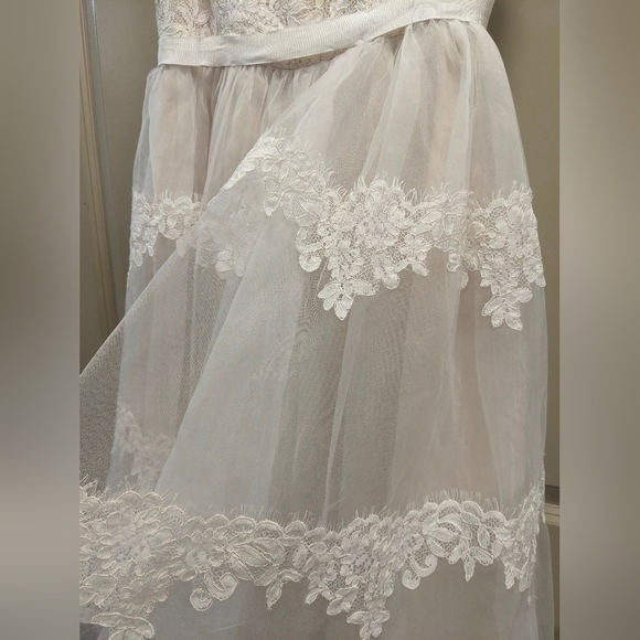 David's Bridal Banded Lace Illusion Formal Girls Dress/Gown Size 12 - Picture 12 of 17